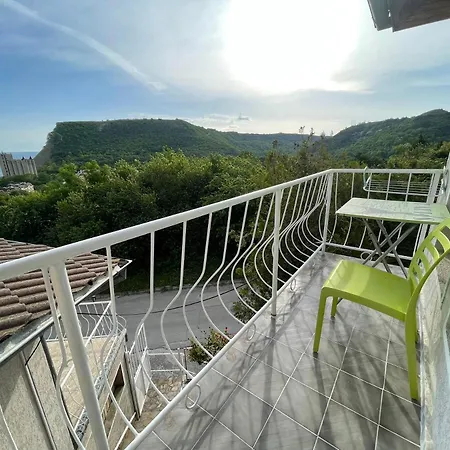 Holiday home Dechkoni *