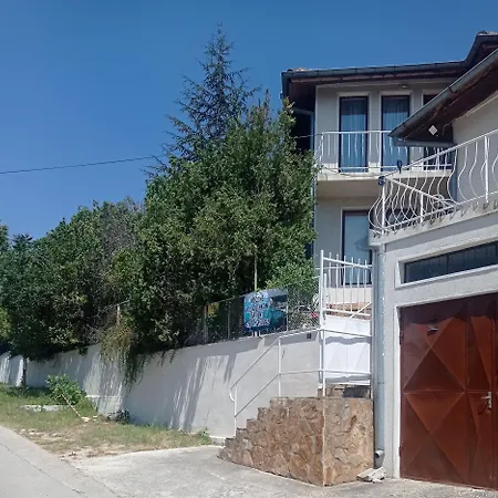 Ваканционна къща дечкони *