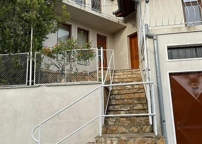 Case de vacanță Dechkoni *