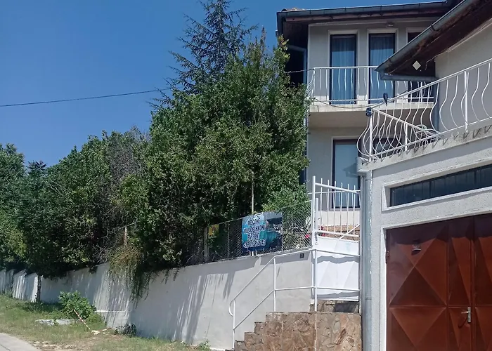 بيت للعطل Dechkoni *